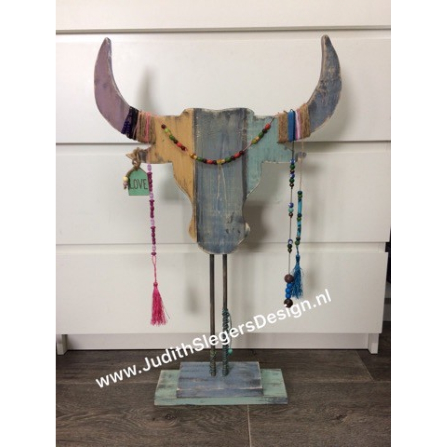 Workshop skull wood